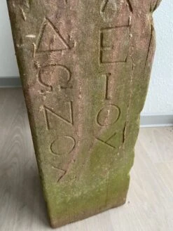 Ancienne Borne De Délimitation En Grès Caractère Grec 14 Ancienne Borne De Délimitation En Grès Caractère Grec -Jardin Fournitures Boutique a9d2991c c10d 491c a0bf 6dfade86f09d