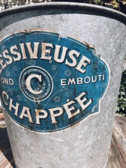 Lessiveuse Ancienne En Zinc Avec Son étiquette D’origine Et Son Couvercle. -Jardin Fournitures Boutique aadfbd9e d25f 4e75 9284 097e61b9a001