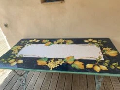Table Pierre De Lave -Jardin Fournitures Boutique ab4fb8b2 df9e 4151 a59d d8c6a47a4519