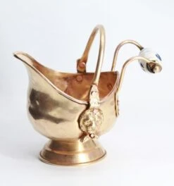 Seau De Frêne En Cuivre Tête De Lion -Jardin Fournitures Boutique af3fe5e1 2ede 4b26 abb8 c53e365db4eb