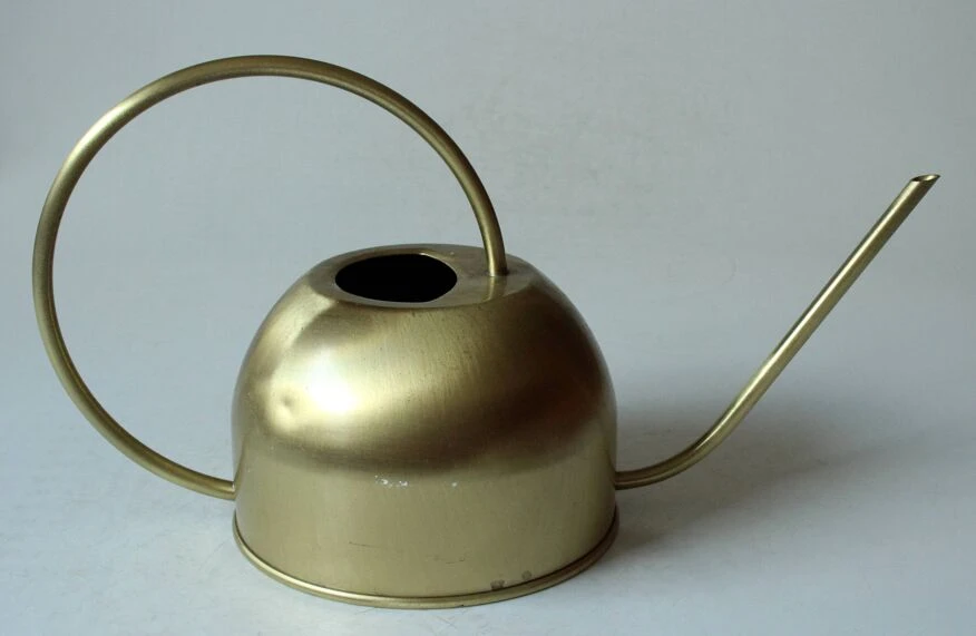 Arrosoir En Laiton Des Années 1970 Vintage 5 Arrosoir En Laiton Des Années 1970 Vintage – Image 3