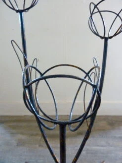 Porte Plantes En Métal Des Années 50 -Jardin Fournitures Boutique b176b3b2 61b7 4007 95a1 1bab6f397b79