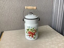 Pot à Lait En Tôle émaillé -Jardin Fournitures Boutique b60af527 613d 4ed3 8e76 ca80d478f505