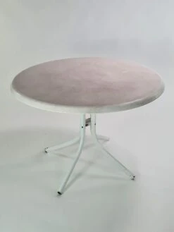 Lot De 6 Chaises Rio Et La Table, Ensemble Blanc, Marque Emu, Italie, Circa 1970 15 Lot De 6 Chaises Rio Et La Table, Ensemble Blanc, Marque Emu, Italie, Circa 1970 -Jardin Fournitures Boutique b6f2aea7 d4a5 4fea a074 8406af4e456a