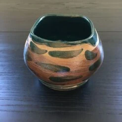 Cache Pot Pièce Unique Signée -Jardin Fournitures Boutique b6fbc50f 0ea1 4b99 a96b d035b2198304