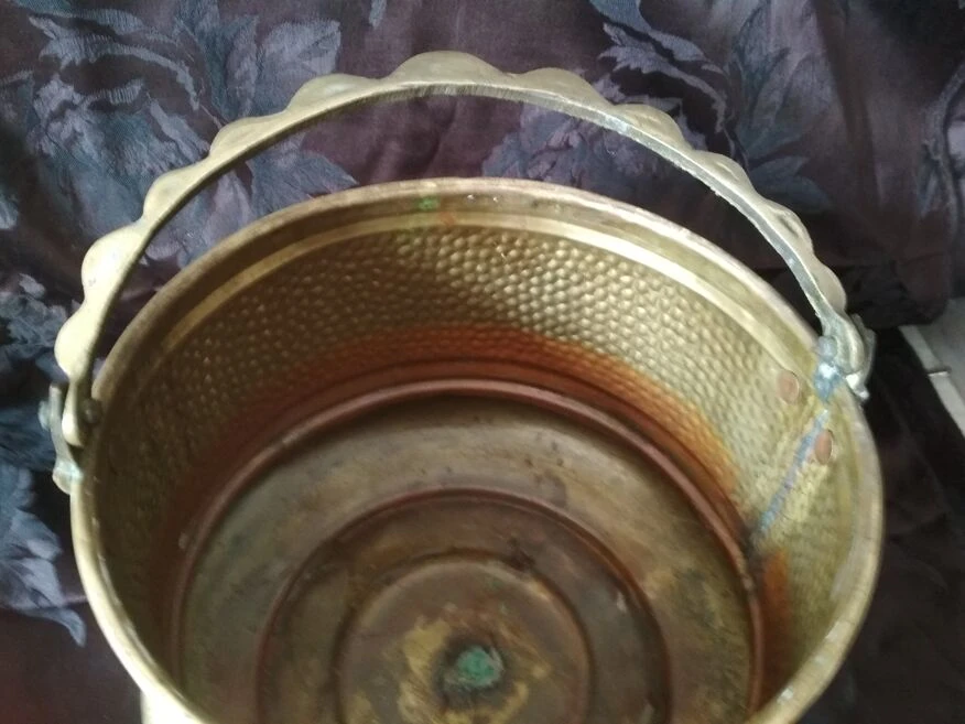 Chaudron Tripode En Cuivre Et Bronze 15 Chaudron Tripode En Cuivre Et Bronze – Image 13