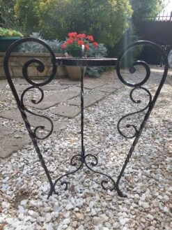 Porte-plante En Fer Forgé à Volutes -Jardin Fournitures Boutique c20ba146 267f 4aab 93ee a8d8ea5070c0