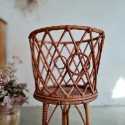 Porte-plantes Ancien En Rotin Tripode -Jardin Fournitures Boutique c351849a 3166 4f0b 8a63 18a02f7d823d