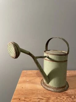 Arrosoir Ancien En Tôle -Jardin Fournitures Boutique c3851d52 6921 408e 8517 4467a0227eee