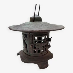 Lanterne De Temple Japonaise En Fonte