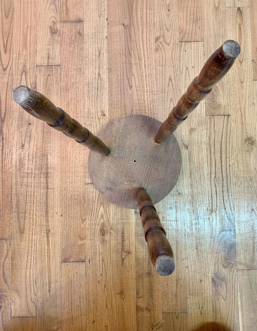 Tabouret Bas Tripode 7 Tabouret Bas Tripode – Image 5