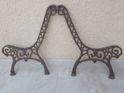Paire De Pieds De Banc En Fonte -Jardin Fournitures Boutique c6454542 d0bd 4bf7 a06d 9ce8b7b6c862