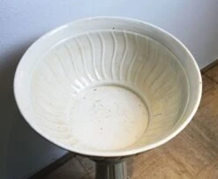 Jardinière Sur Pied En Métal émaillé -Jardin Fournitures Boutique c86a1738 900d 4af5 95d8 1c7693832ceb