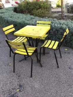 Ensemble Bistrot Table Et 4 Chaises -Jardin Fournitures Boutique cab6b3a6 3f2e 44aa aefc 7a57c1d56789