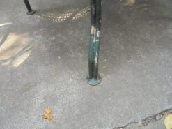 Salon De Jardin En Fer 1 Table 4 Fauteuils Assortis -Jardin Fournitures Boutique cc3598ce 516a 458f 84e6 98b90ee66001