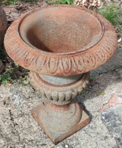 Ancien Petit Médicis En Fonte -Jardin Fournitures Boutique cc98ba44 f062 4424 b756 642de2172161