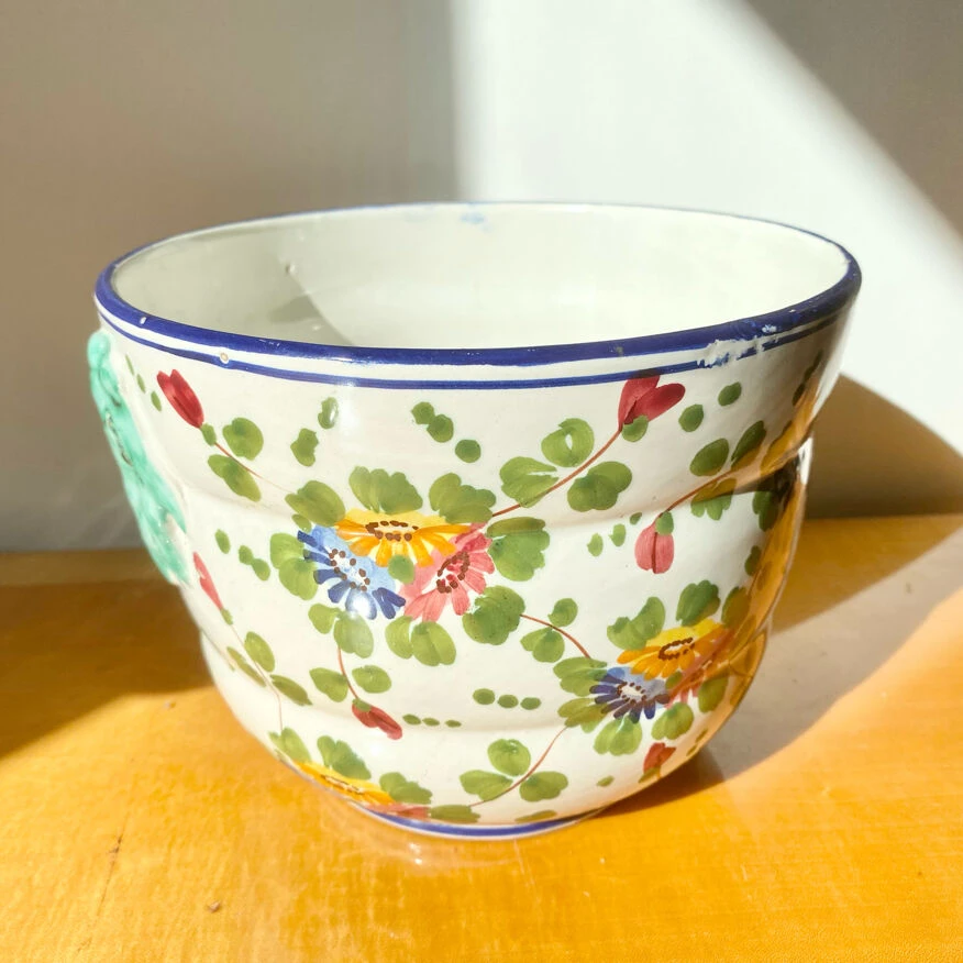 Pot Ou Cache Pot Au Décor Floral 7 Pot Ou Cache Pot Au Décor Floral – Image 5