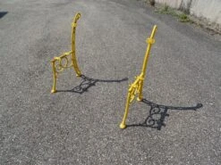 Paire De Montants De Banc De Jardin En Fonte Vers 1930 33 Paire De Montants De Banc De Jardin En Fonte Vers 1930 -Jardin Fournitures Boutique d18a03af 7cec 47e7 8e28 e1c77ca8c6c9