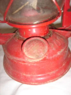 Ancienne Lampe à Pétrole -Jardin Fournitures Boutique d62af4bf c636 4fcf a1d3 09fbde032b37