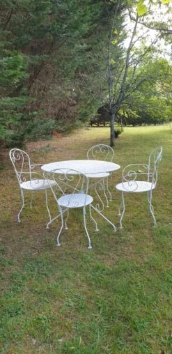 Salon de jardin composé d une table tripode démontable (3 vis) -Jardin Fournitures Boutique db9ac8bf 834d 42e0 8774 bd26e1f166bb