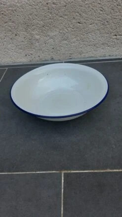 Bassine Tôle émaillée 21 Bassine Tôle émaillée -Jardin Fournitures Boutique dca564ad 7a66 47fa ba57 03453bf382d3