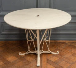 Table En Tôle Peinte Salon De Jardin Ferronnerie 1950 Piétement 16 Table En Tôle Peinte Salon De Jardin Ferronnerie 1950 Piétement -Jardin Fournitures Boutique dd4b92e9 735b 4b8b 9c27 96be1604d3b4