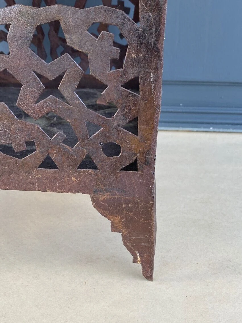 Lanterne Orientale En Métal Ajourée XXeme 9 Lanterne Orientale En Métal Ajourée XXeme – Image 7