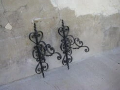 Paire De Potences De Lanterne De Jardin En Fer Forgé -Jardin Fournitures Boutique e0bda912 9aeb 4b0a bf73 e89164188bc1