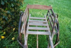 Ancienne Charette Chaise à Bras -Jardin Fournitures Boutique e1a54651 5835 4640 bc1a 2fc2911f8efc