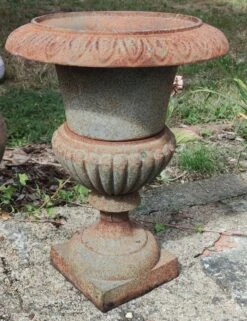 Ancien Petit Médicis En Fonte -Jardin Fournitures Boutique e3205936 2c8e 4bcf a3ac 657fafea293b