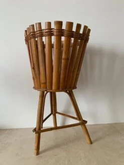 Cache Pot En Rotin Et Bambou Ancien -Jardin Fournitures Boutique e3331e2c 2a0d 4f5c b425 4461f9e48d21