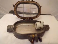 Applique Hublot Industrielle Années 50 -Jardin Fournitures Boutique e424a083 869d 4895 ac62 7f617aedcb9c