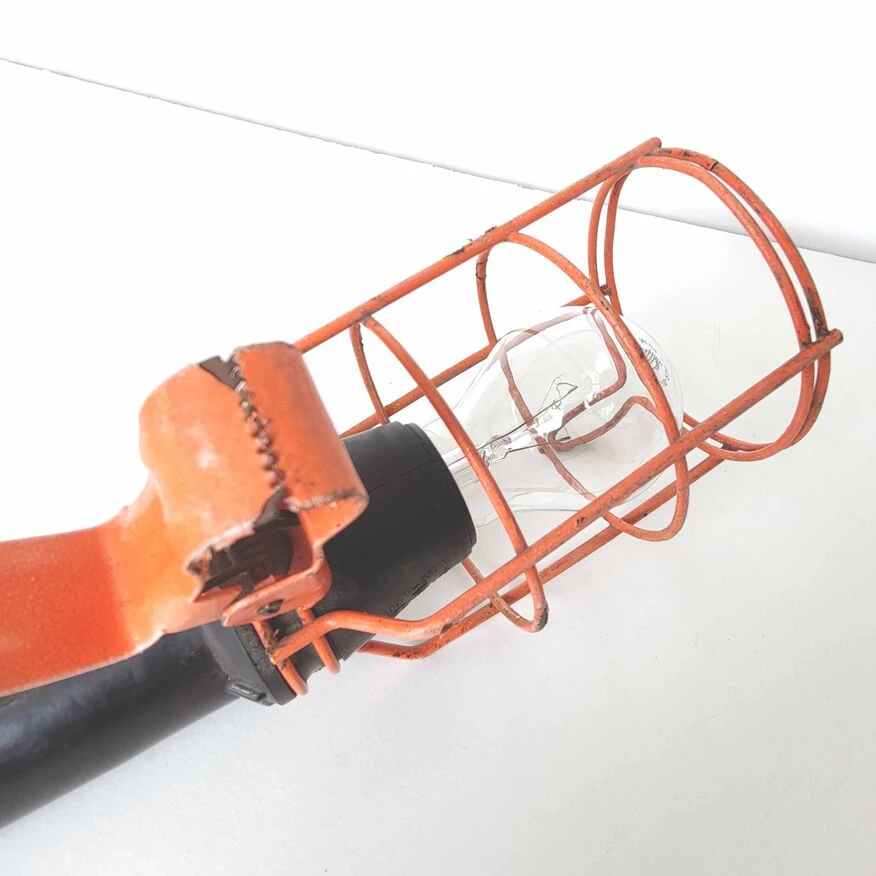 Lampe Baladeuse D’atelier Industrielle Métal Orange Atrow 9 Lampe Baladeuse D’atelier Industrielle Métal Orange Atrow – Image 7