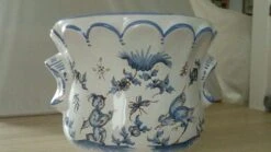 Cache Pot En Faience De Moustiers -Jardin Fournitures Boutique e56c6e8e 54a7 462b bdc7 8e038c8d944c