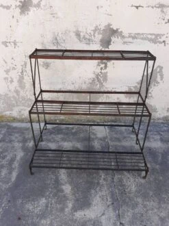 Porte Plante En Fer De Fleuriste Ancien -Jardin Fournitures Boutique e6e1d7c7 6fd3 41bf 8a84 47689680549e