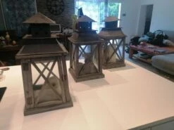 Lot De Trois Lanternes Anciennes à Bougie -Jardin Fournitures Boutique eb775e9b 269f 4725 803f 5741f98d4cc0