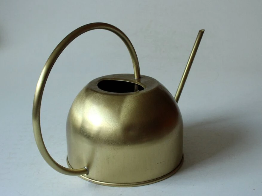 Arrosoir En Laiton Des Années 1970 Vintage 6 Arrosoir En Laiton Des Années 1970 Vintage – Image 4