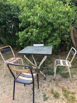 Table Hélix Avec Ses 4 Chaises -Jardin Fournitures Boutique ee97db14 60fb 4531 a13f 4c10cb8e8a27