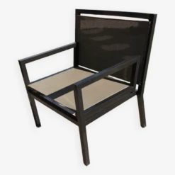 Un Lot Avec 1 Table De Jardin Et 4 Fauteuils -Jardin Fournitures Boutique eee5c9ca 0103 43cb a054 6b9c41c2bb6c