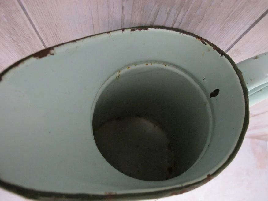 Broc En Tole Emaillé 5 Broc En Tole Emaillé – Image 3