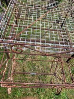 Ancienne Charette De Fleuriste -Jardin Fournitures Boutique f06e8b28 178d 47bf bbb2 bd7d1eef225a