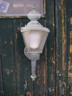 Trois Lanternes De Jardin Vintage -Jardin Fournitures Boutique f18d5b2b a269 4dfb abdd d727e74866fa