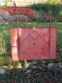 Table De Jardin Métal Pliante Rouge -Jardin Fournitures Boutique f360cf1e c9df 4449 8413 108db531b431