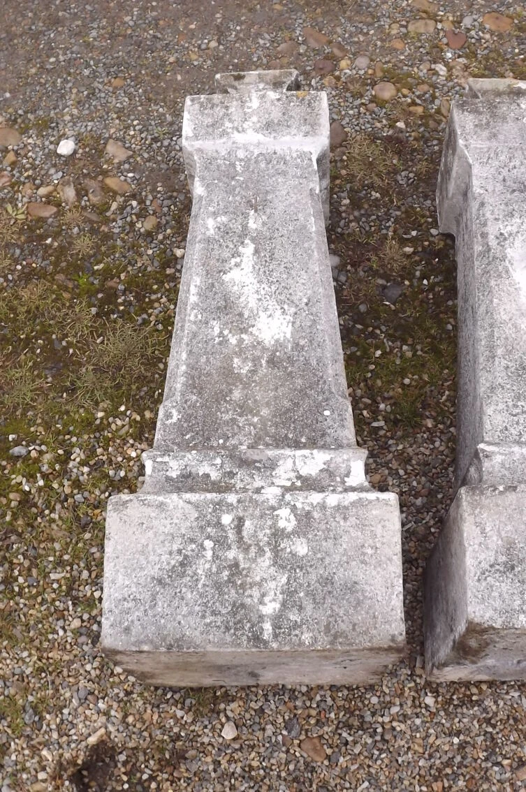 Paire De Bornes Ciment Année 60 10 Paire De Bornes Ciment Année 60 – Image 8
