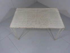 Table De Jardin En Acier Perforé Blanc Des Années 1950 -Jardin Fournitures Boutique f54f1f4b facf 496c 9db9 3b92957572ff