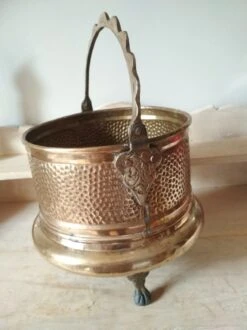 Chaudron Tripode En Cuivre Et Bronze 19 Chaudron Tripode En Cuivre Et Bronze -Jardin Fournitures Boutique f622bb85 a74f 437a b6c0 cd6e795a41f0