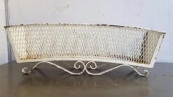 Jardinière Années 1950 En Fer Forgé 10 Jardinière Années 1950 En Fer Forgé -Jardin Fournitures Boutique fea418a9 dce1 4867 88ec 3540d7eff5e9